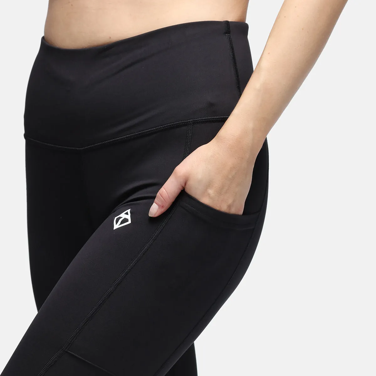 Black Diamond Luxe Capri With Pockets