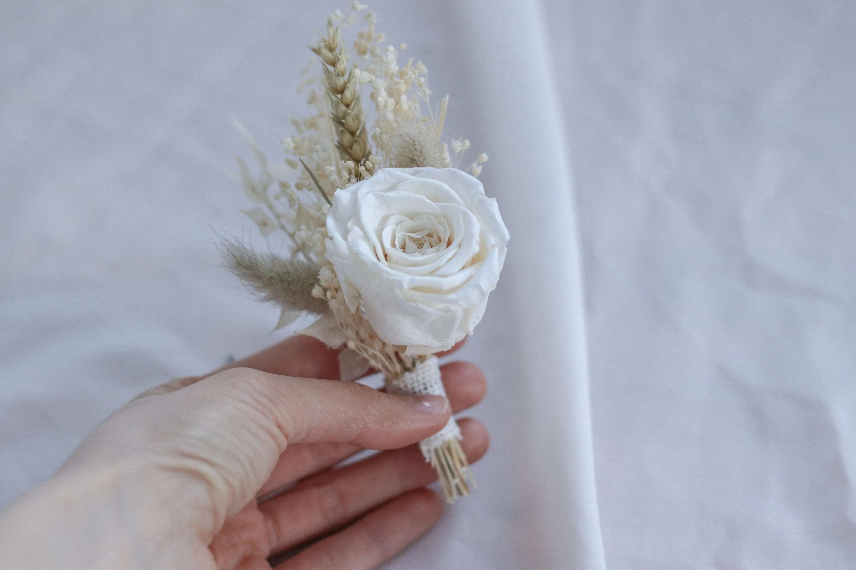 Bleached Gypsophila Lapel Pin and Natural Dried Flowers Boutonniere Preserved Rose Buttonhole / Boho Boutonnaire