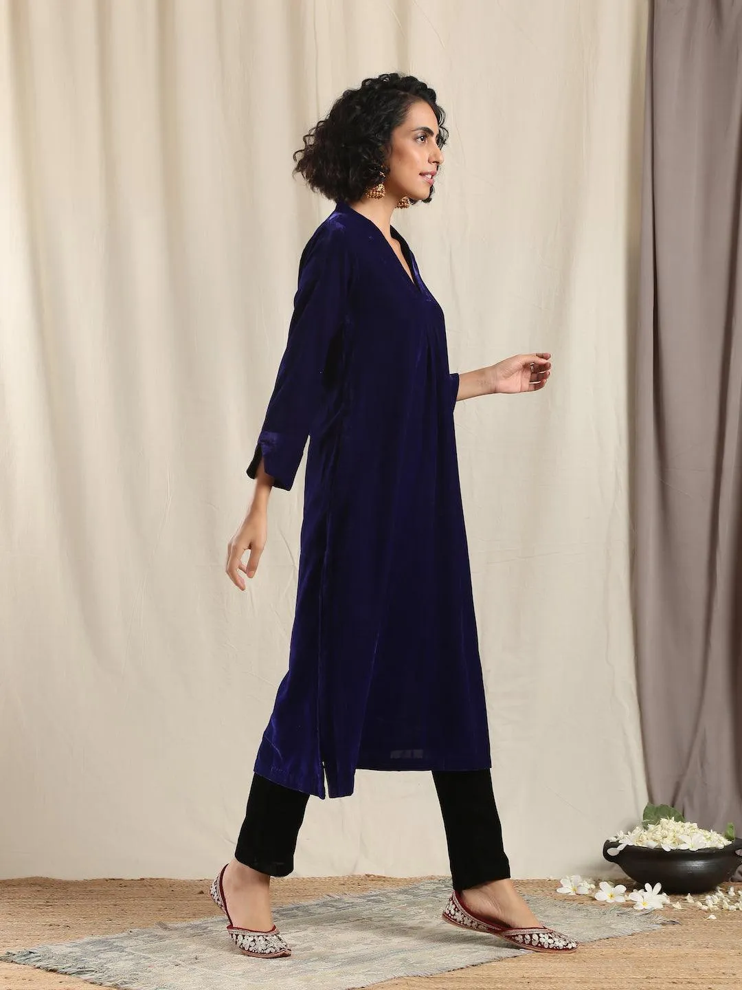 Blue Velvet Slit Kurta