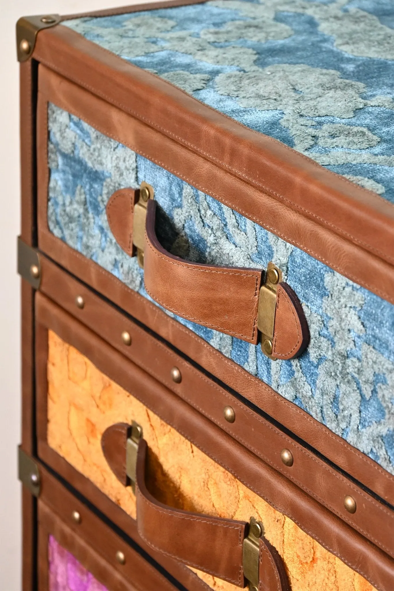 FANTASY CHEST OF DRAWERS - LEATHER AND VELVET