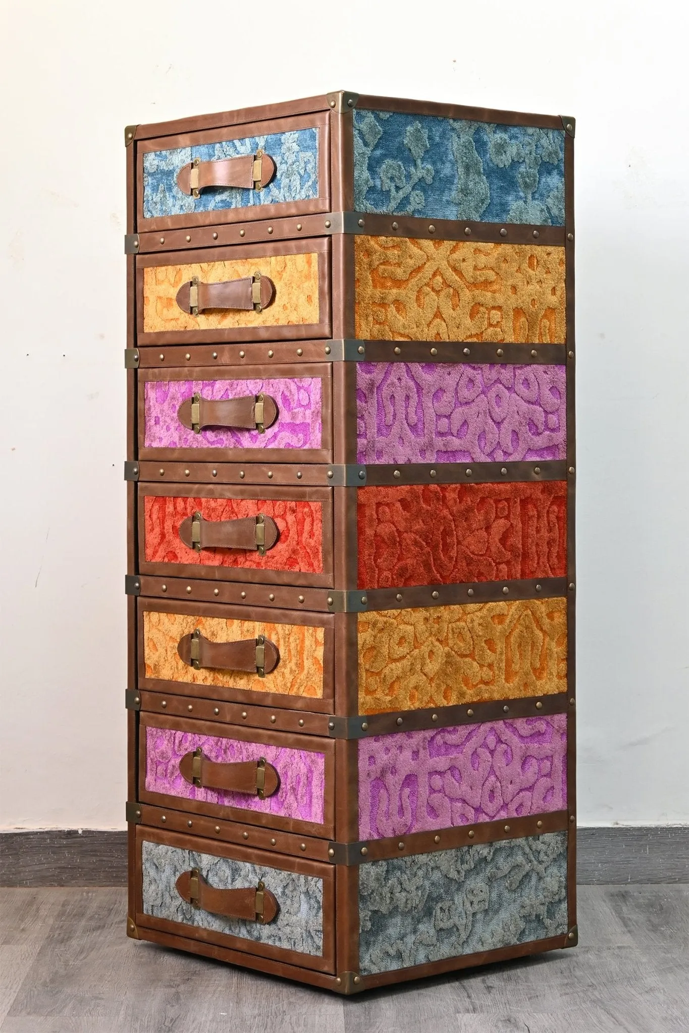 FANTASY CHEST OF DRAWERS - LEATHER AND VELVET