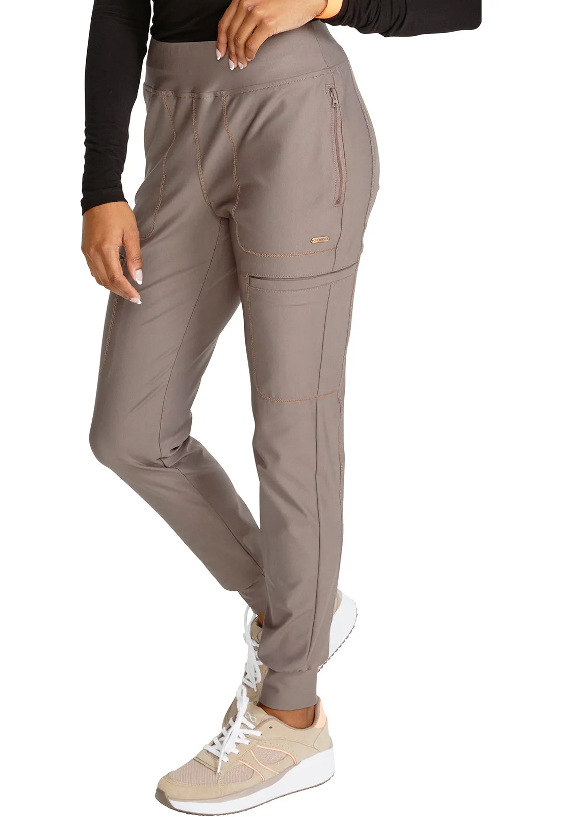 Form - Women's Mid Rise Tapered Leg Scrub Pant