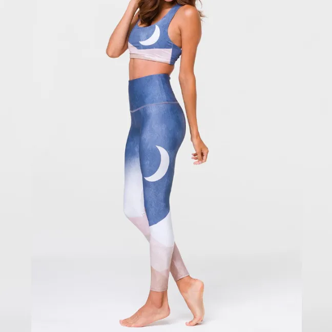 Graphic High Rise Midi Leggings - Sol y Luna