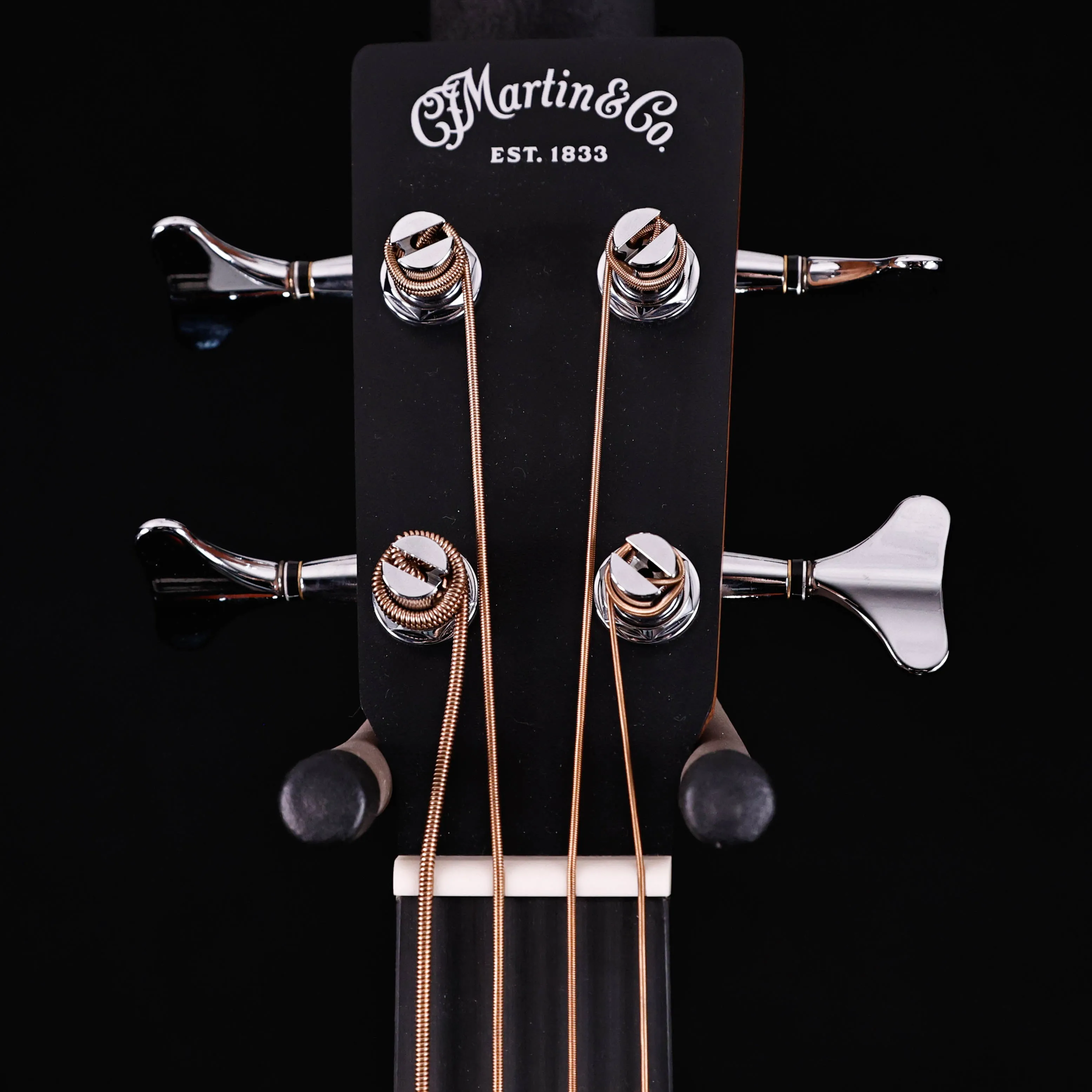 Martin D Jr-10E Bass, Satin  4lbs 3.1oz