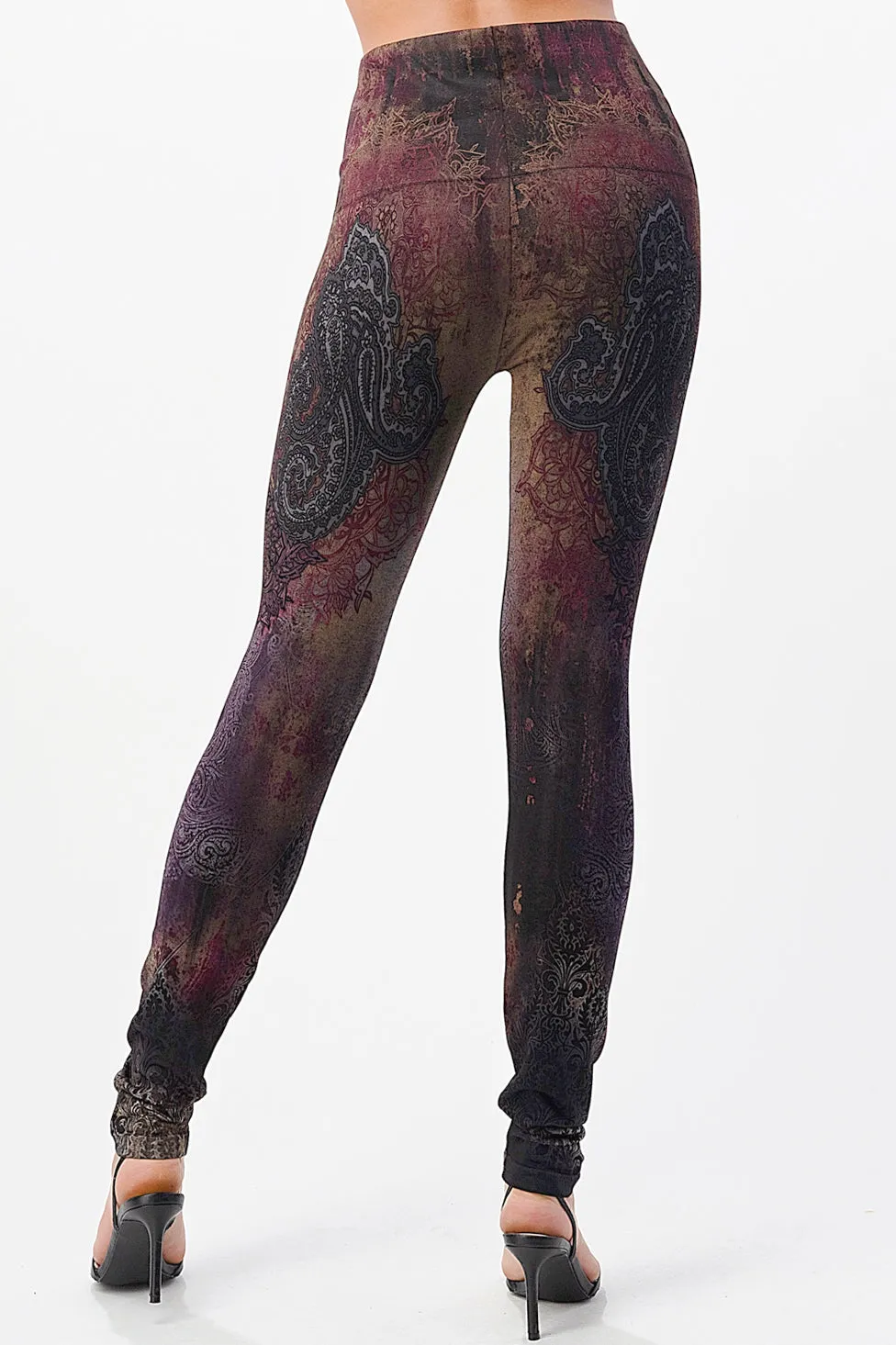 Paisley Corral Array Print Leggings - Plus Size