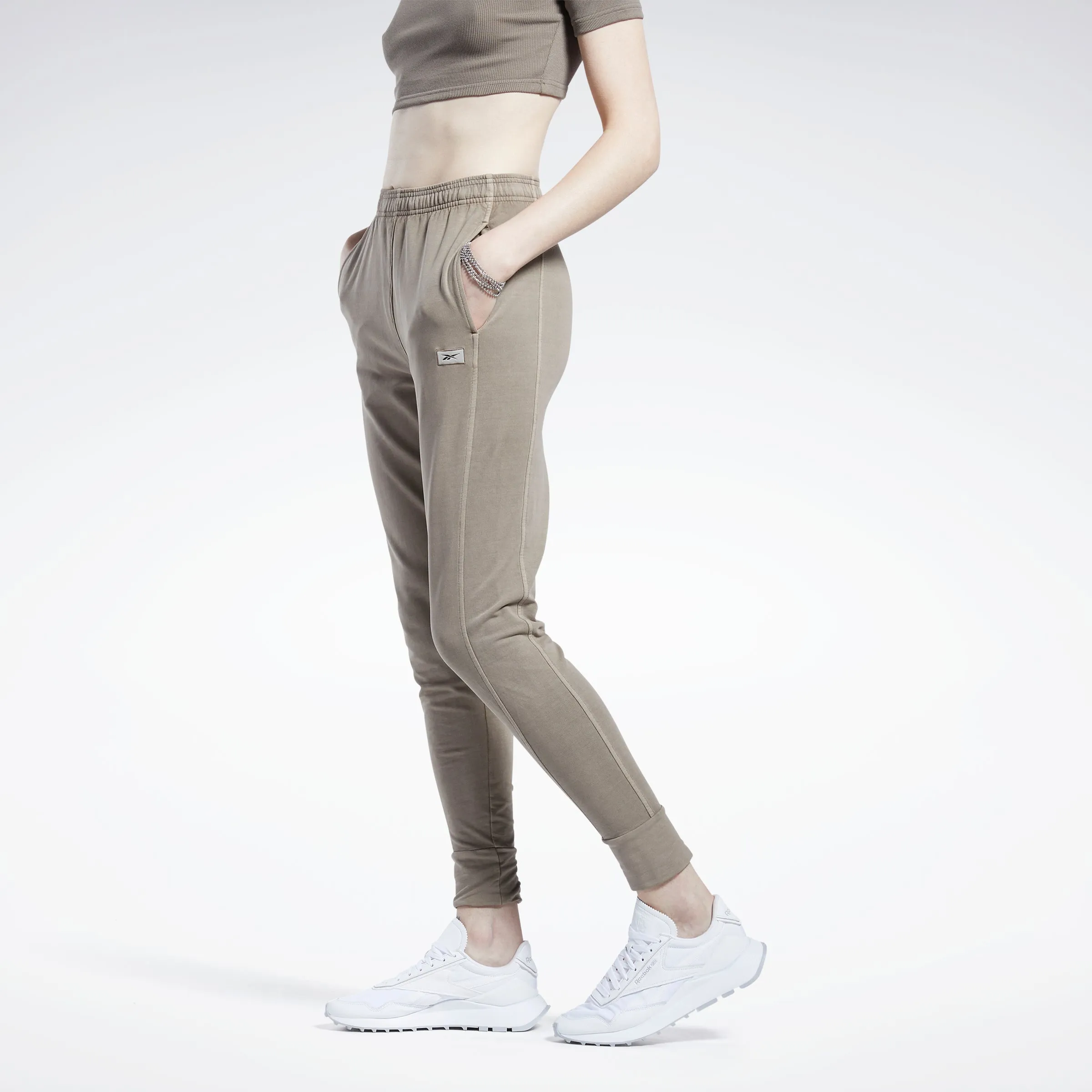 Reebok Apparel Women Classics Natural Dye Fitted Joggers Trekgr