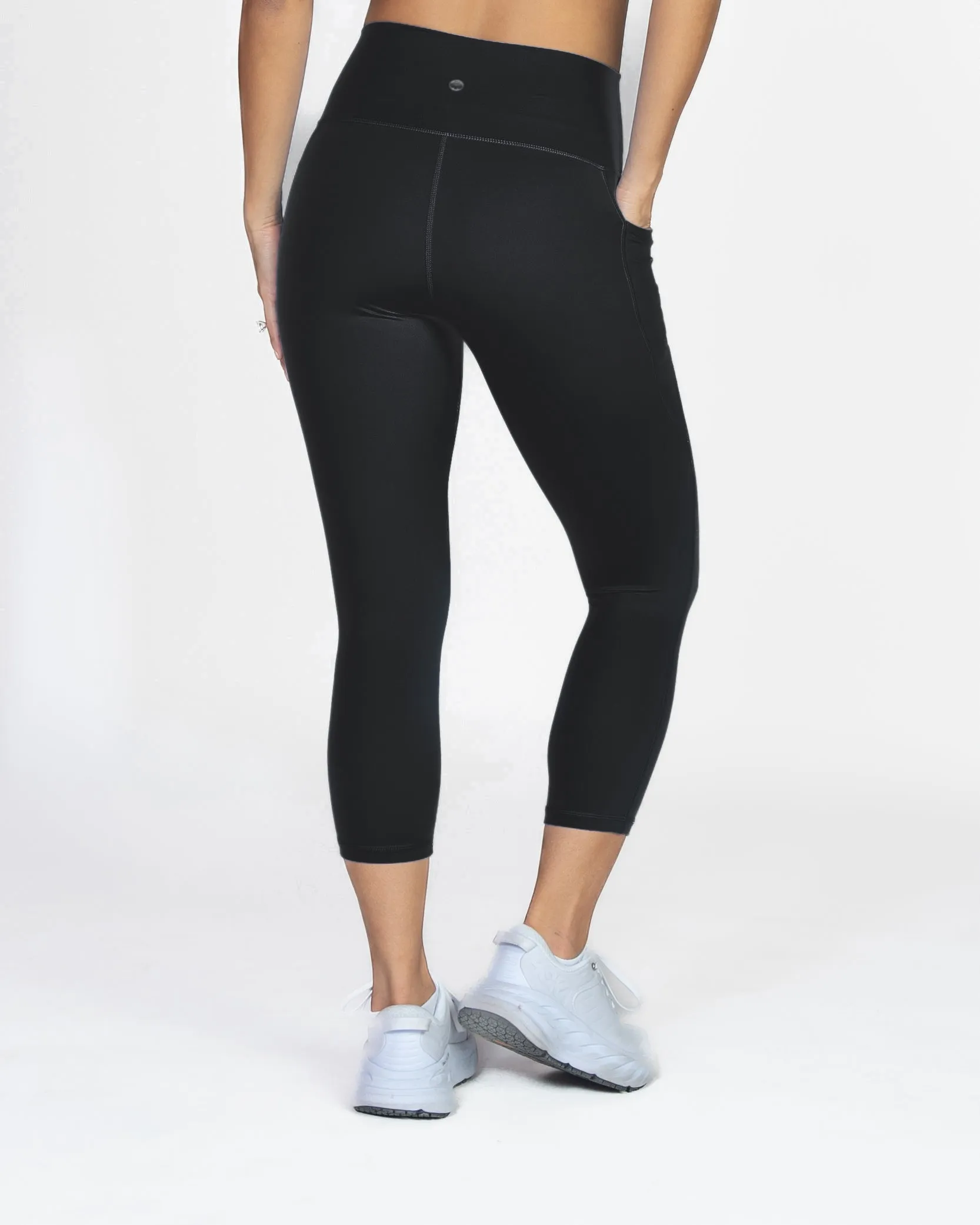 Skin Shakti Capris - Black