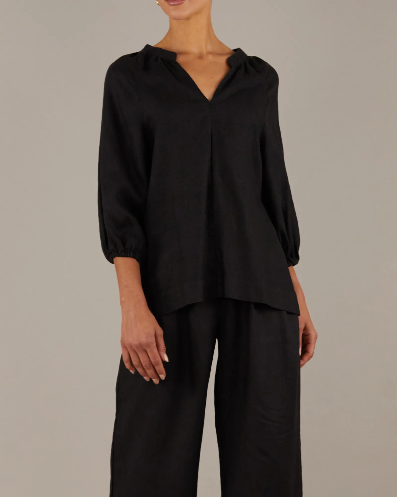 Telopea Linen Blouse - Black